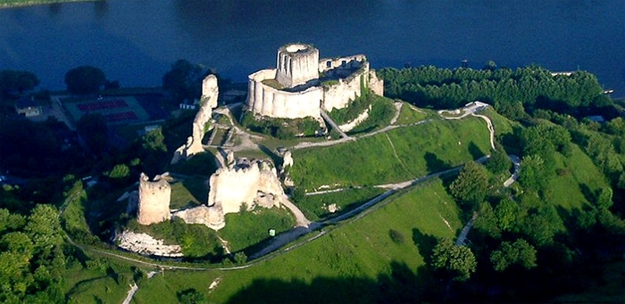 Ci dessus, les ruines de château-Gaillard, mythique forteresse normande construite par Richard Coeur de Lion à la fin du XIIe siècle