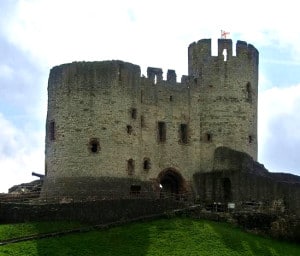 chateaux-fort_anglo-normands_histoire_medievale_mottes_castrales_moyen-age_feodalite