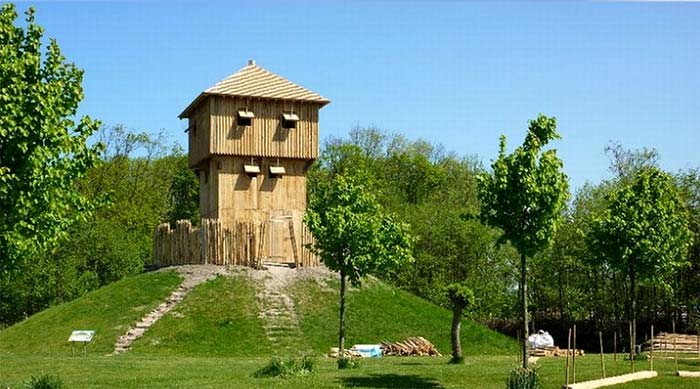 Reconstitution d'une motte castrale avec l'appui de l'archéologie, Terra Maris Museum, Hollande