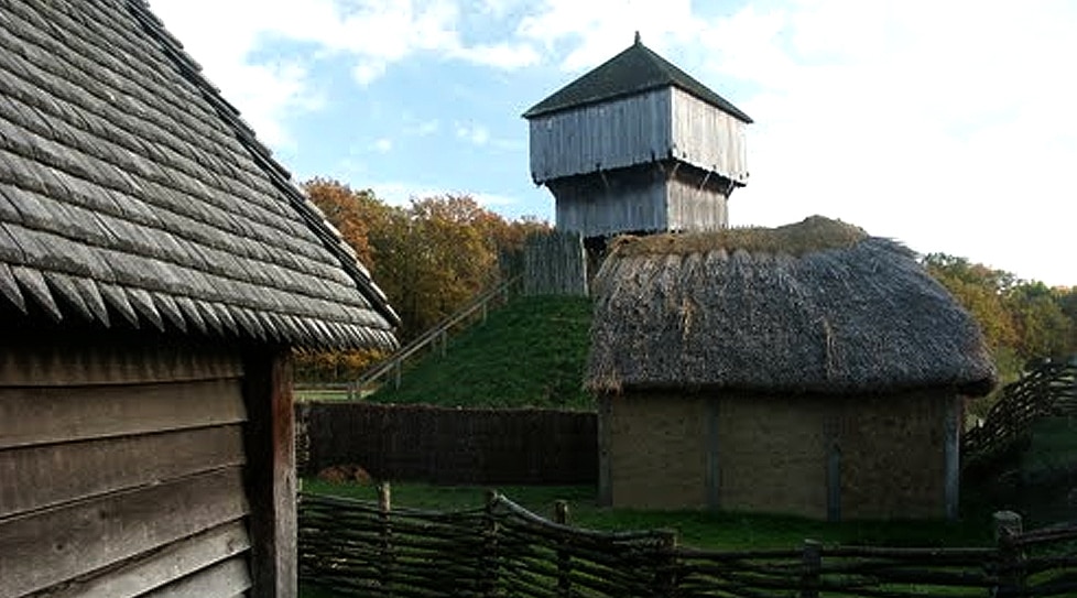 Château Camelot - Château fort en bois