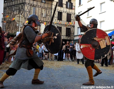 fetes_historiques_festival_medieval_foix_comtes_chateau