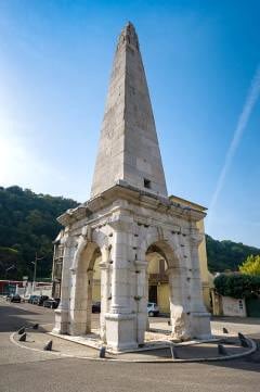 jeux_du_cirque_romain_vienne_ville_historique_patrimoine_histoire_medievale