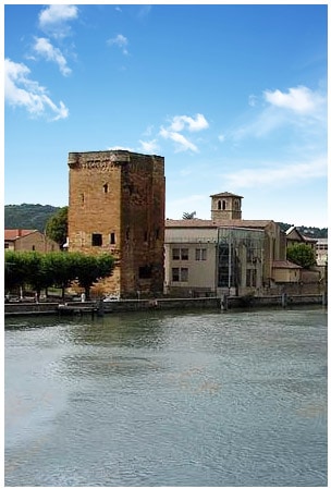 tour_des_valois_sainte_colombe_philippe_le_bel_dauphine_vienne_ville_historique