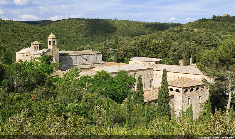 festival_musiques_anciennes_medievales_abbaye_fontfroide_lieu_interet_histoire_cisterciens_cathare