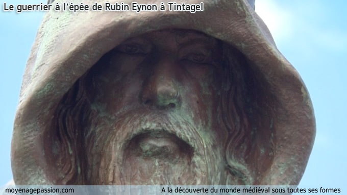 roi_arthur_pendragon_chevalier_legendes_graal_table_ronde_site_archeologique_historique_de_tintagel